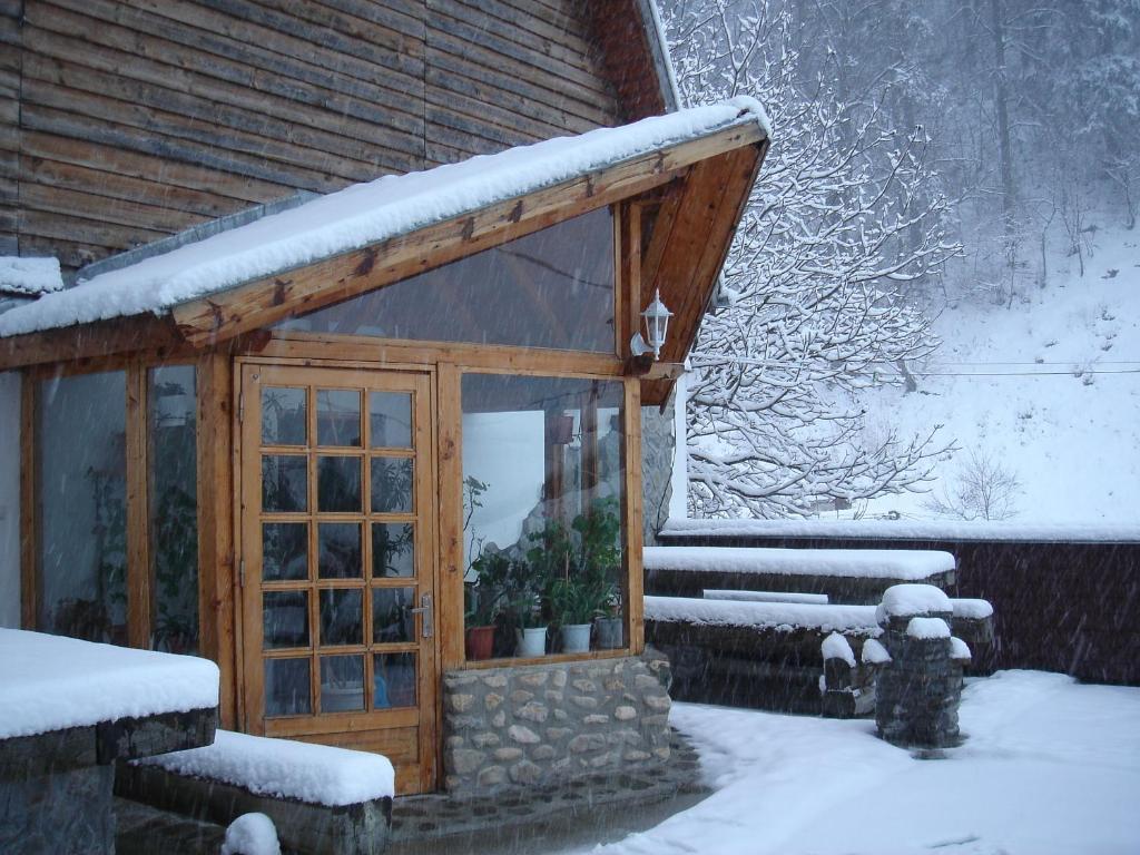 Rem'S Pension Risnov Exterior photo